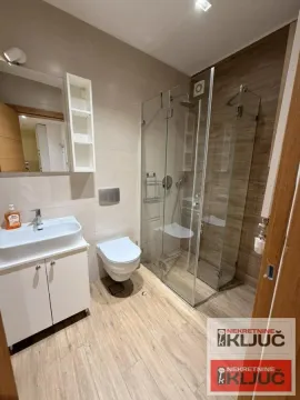 Izdavanje, dvosoban stan, 42m², Rotkvarija, Novi Sad Sve Podlokacije - image 10