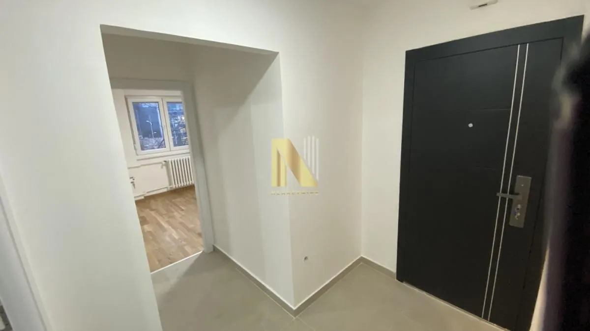 Prodaja, trosoban stan, 54m², Sajmište, Novi Sad