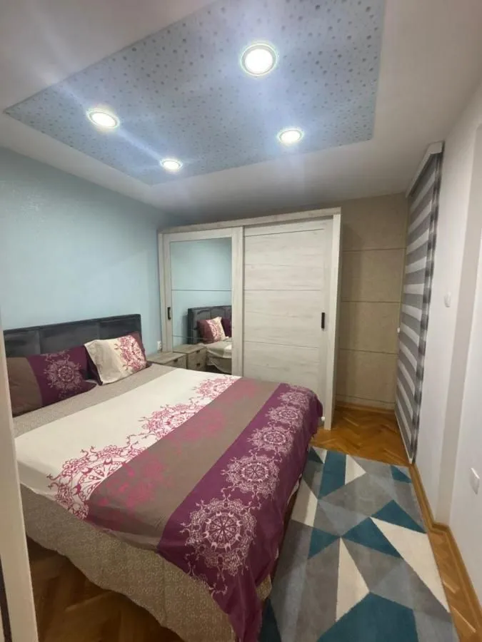Rent, apartment, 43m², Stari Aerodrom, Podgorica