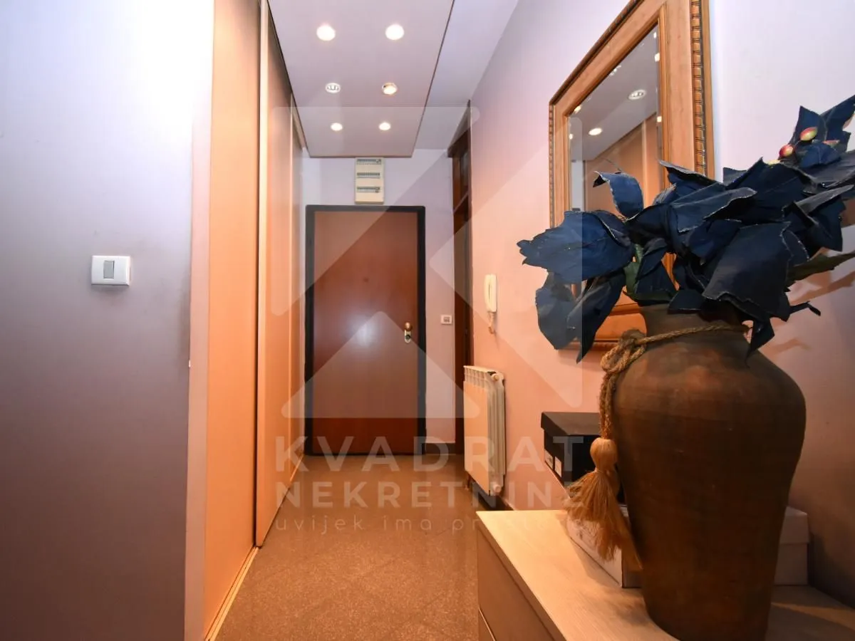 Sale, two bedroom apartment, 97m², Stari Aerodrom, Podgorica
