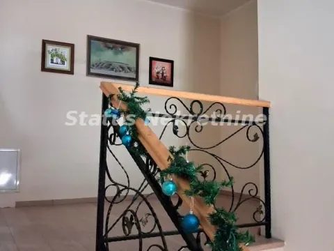 Izdavanje, kuća, 200m², Sremska Kamenica, Petrovaradin - image 14