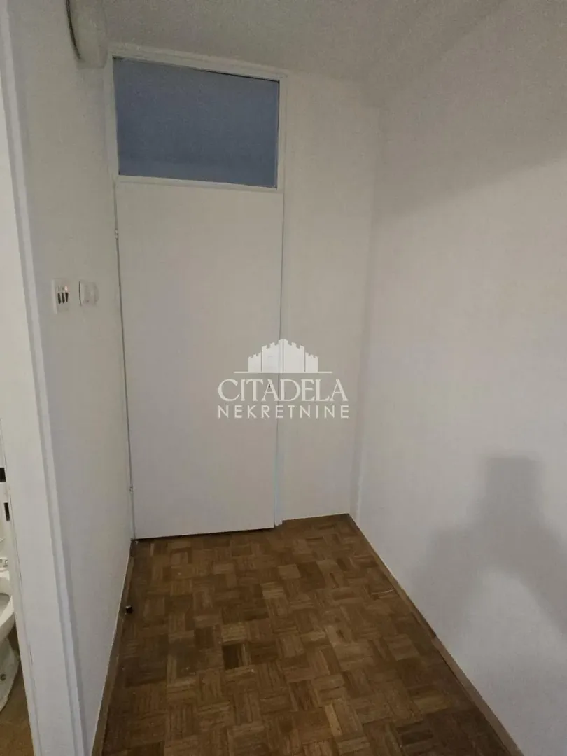 Prodaja, dvosoban stan, 57m², Vidikovački venac, Rakovica