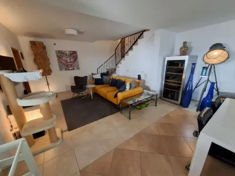 Sale, house, 194m², Reževići, Budva - image 12