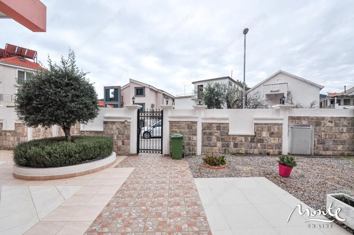 Sale, office space, 1256m², Budva, Crna Gora