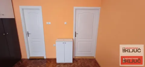 Izdavanje, garsonjera, 27m², Centar, Novi Sad - image 8