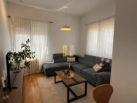 Izdavanje, poslovni prostor, 48m², Adamovićevo Naselje, Novi Sad Sve Podlokacije - image 2