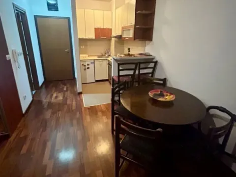 Izdavanje, garsonjera, 32m², City Kvart, Podgorica - image 5