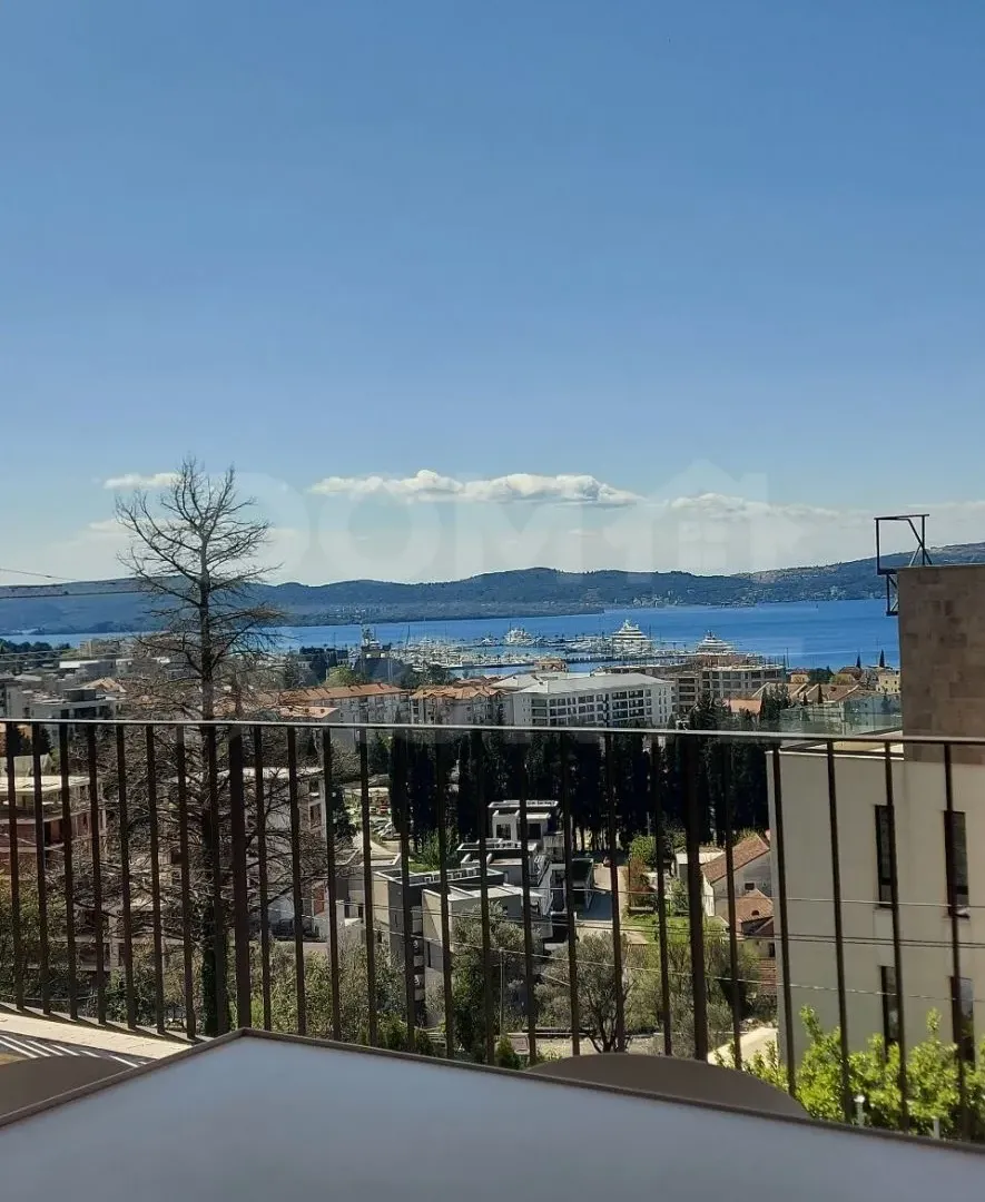Rent, three bedroom apartment, 130m², Gornja Lastva, Tivat