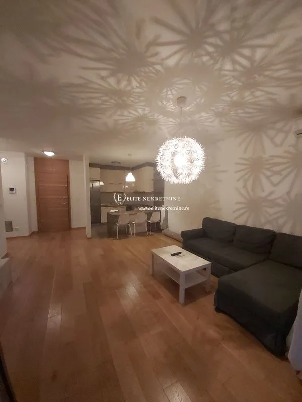 Izdavanje, dvosoban stan, 63m², Tašmajdan, Palilula Sve Podlokacije