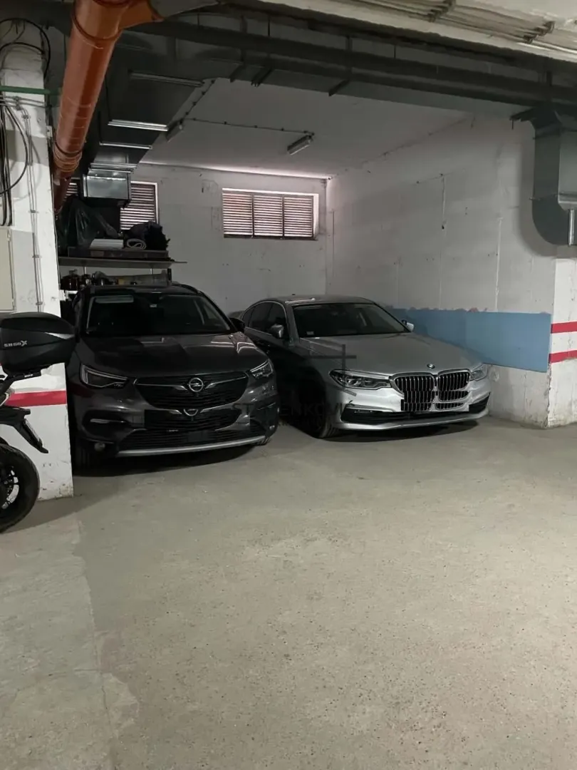Prodaja, četvorosoban stan, 90m², Adamovićevo Naselje, Novi Sad Sve Podlokacije