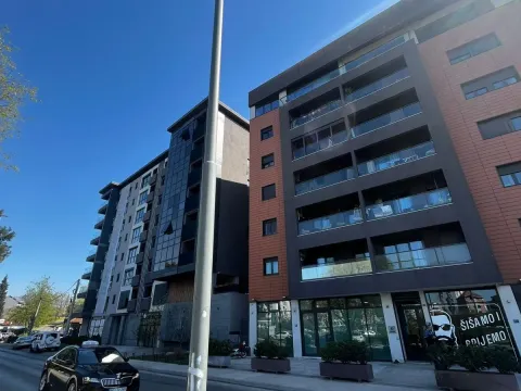 Rent, two bedroom apartment, 78m², Centar, Podgorica - image 10