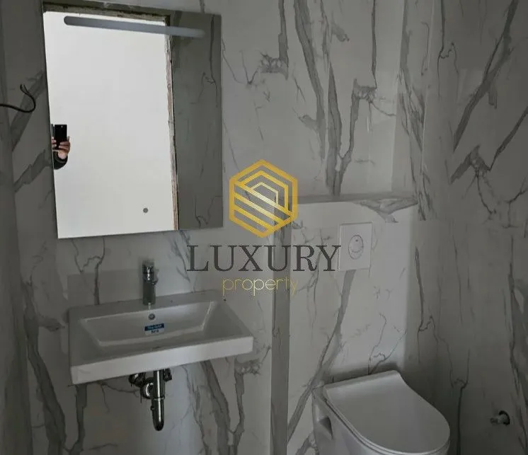 Prodaja, dvosoban stan, 52m², Pod Goricom, Podgorica