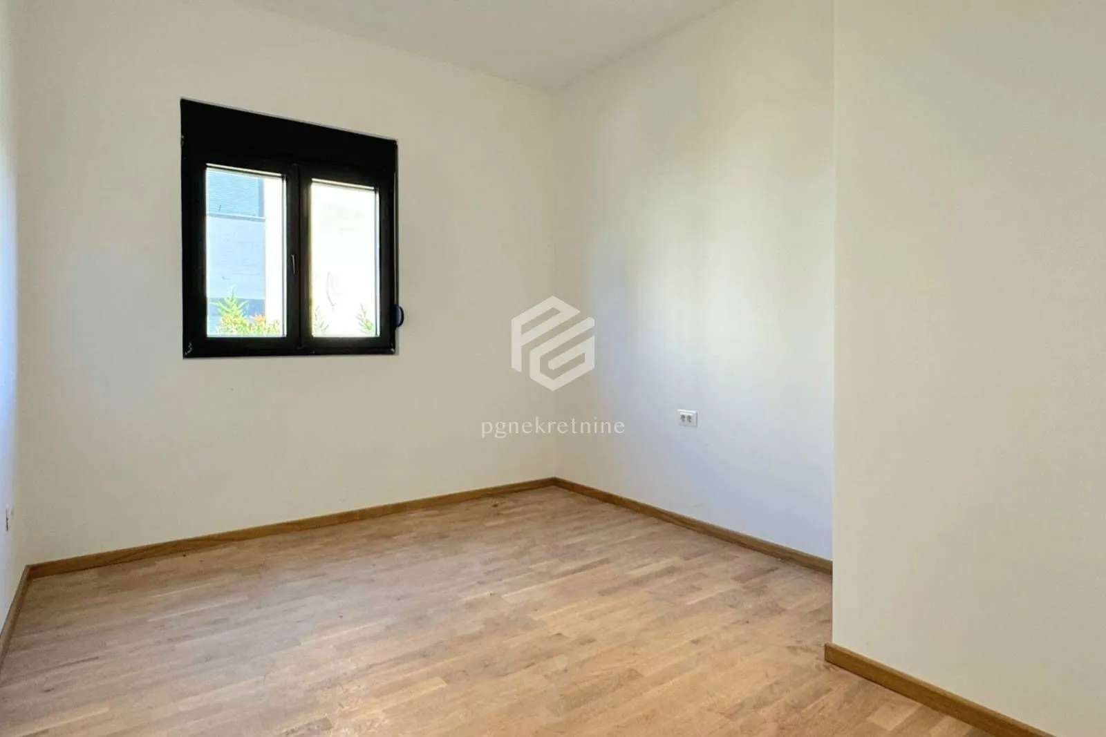 Prodaja, dvosoban stan, 64m², Donja Gorica, Podgorica
