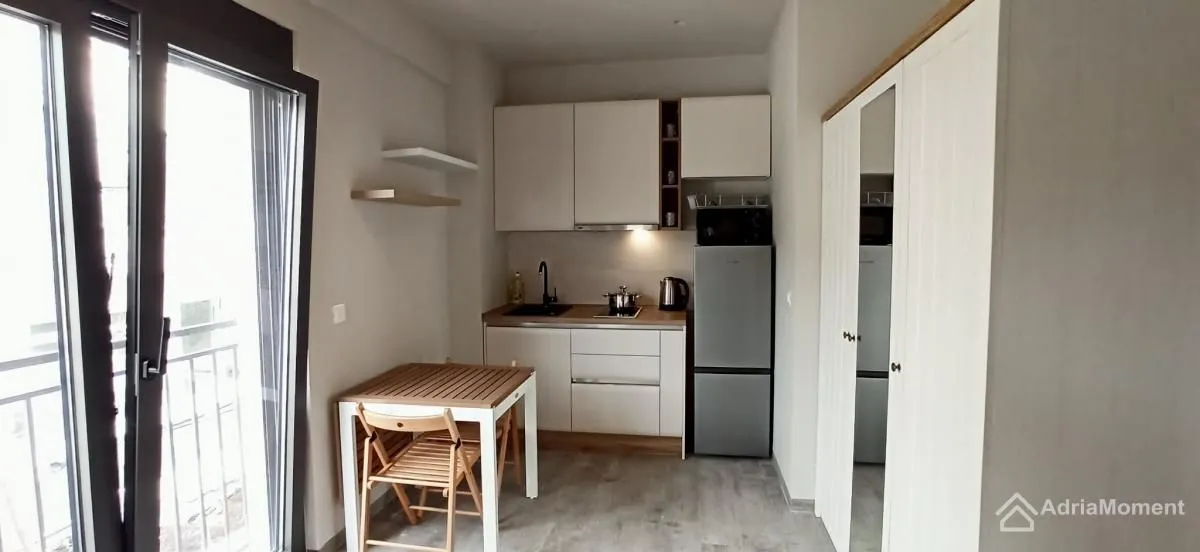 Prodaja, garsonjera, 24m², Centar, Tivat