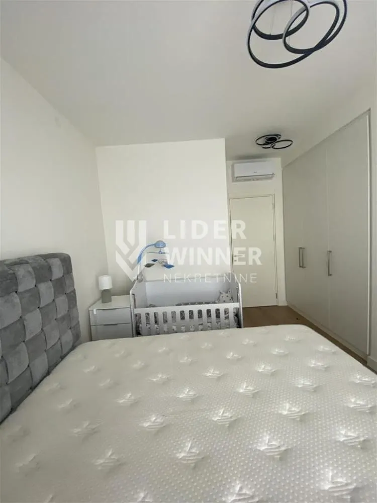 Prodaja, dvosoban stan, 54m², Savski Venac, Beograd