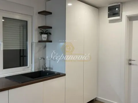 Prodaja, kuća, 280m², Sremska Kamenica, Petrovaradin - image 13