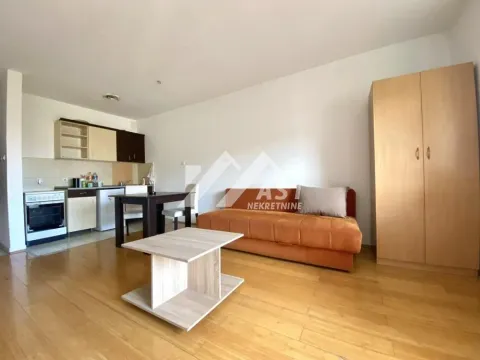 Izdavanje, stan, 34m², Salajka, Novi Sad Sve Podlokacije