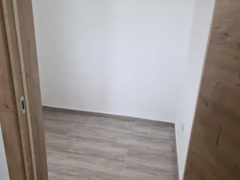 Rent, office space, 300m², Veternik, Novi Sad Sve Podlokacije - image 25