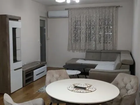 Rent, one bedroom apartment, 50m², Central Point, Podgorica - image 1