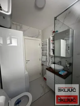 Prodaja, dvosoban stan, 57m², Lipov gaj, Novi Sad Sve Podlokacije - image 21