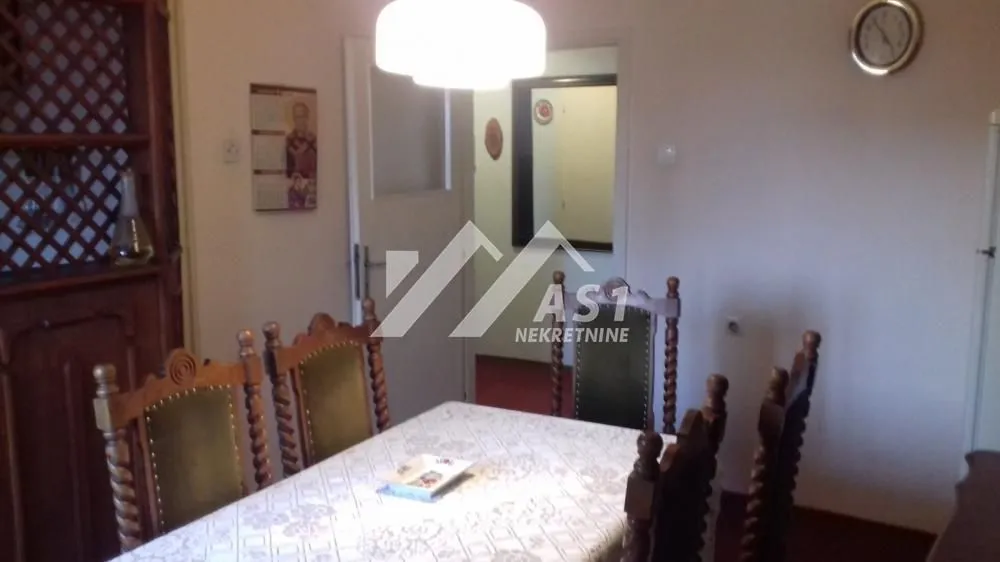 Izdavanje, trosoban stan, 86m², Podbara, Novi Sad Sve Podlokacije