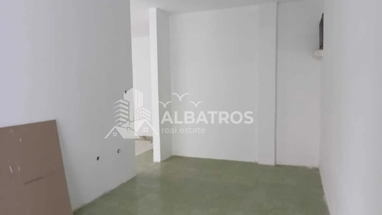 Rent, office space, 52m², Centar, Bar