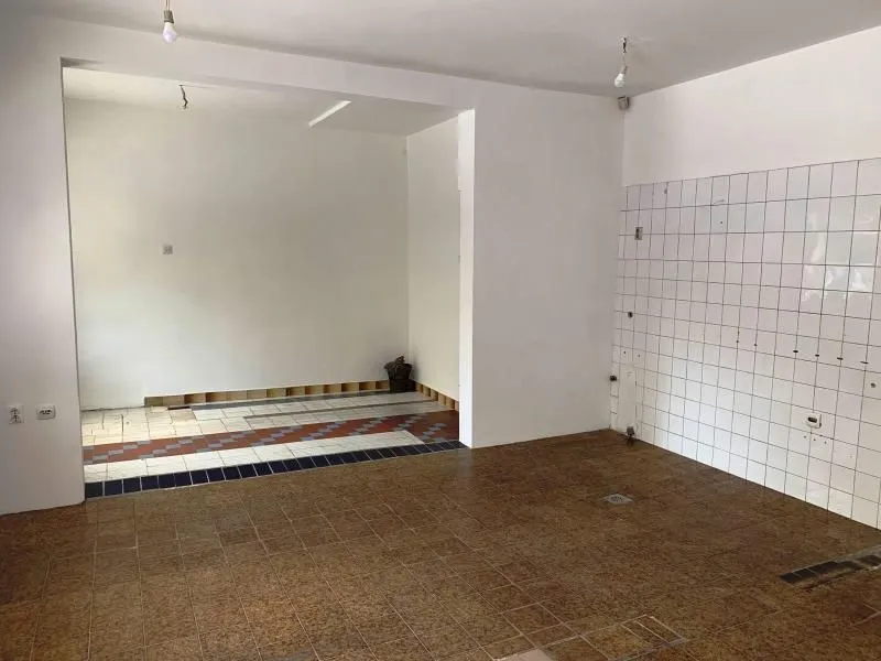 Sale, office space, 80m², Staro groblje, Niš