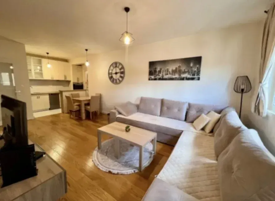 Prodaja, jednosoban stan, 53m², Central Point, Podgorica