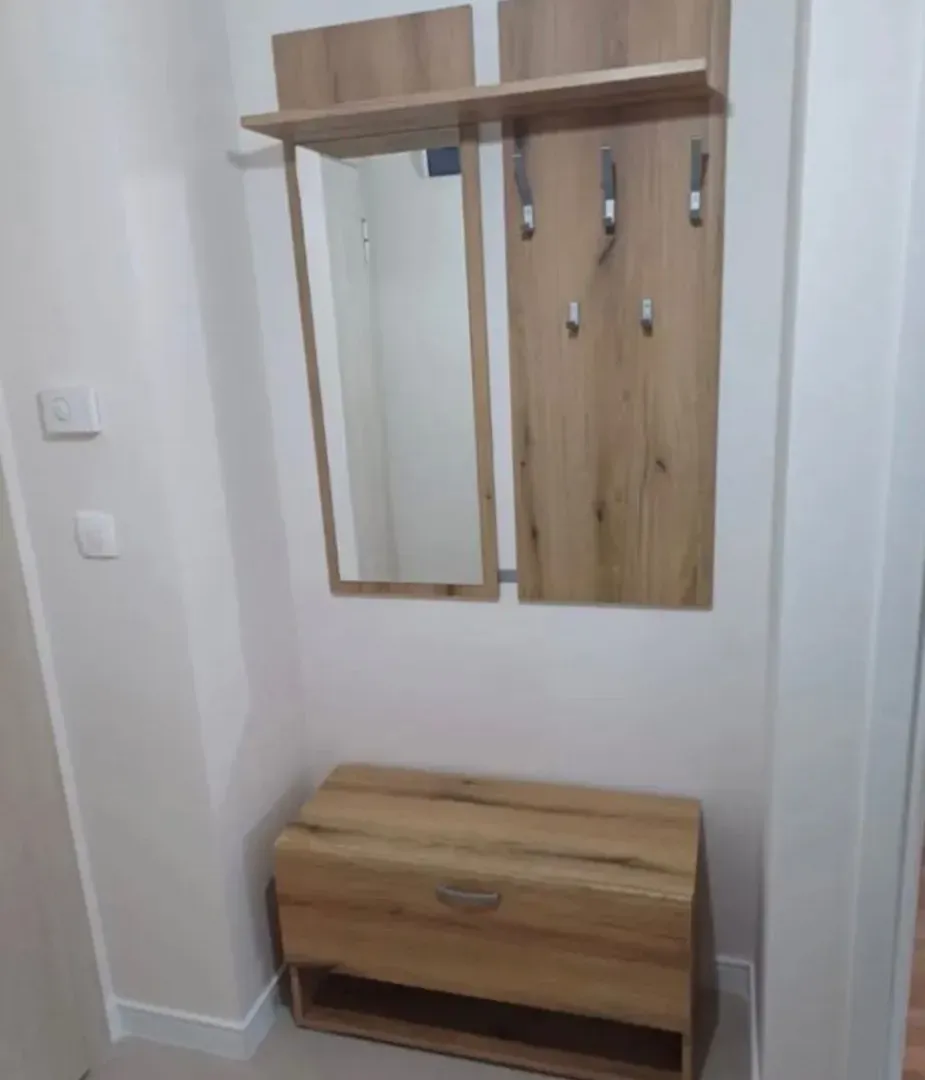 Izdavanje, stan, 45m², Pobrežje, Podgorica