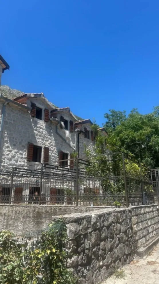 Sale, house, 120m², Lipci, Kotor