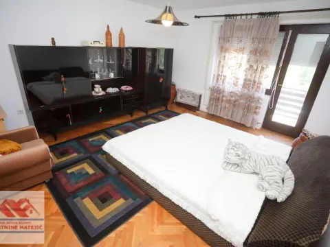 Sale, house, 300m², Kragujevac, Srbija - image 29