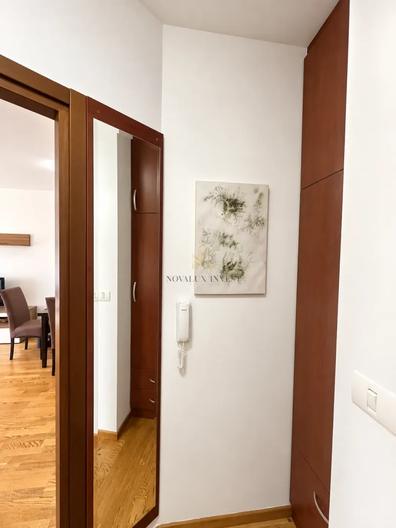 Izdavanje, jednosoban stan, 52m², City Kvart, Podgorica