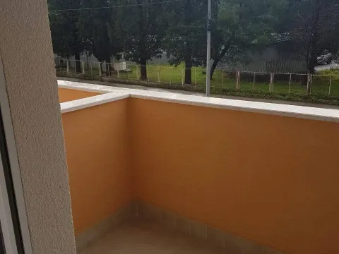 Izdavanje, jednosoban stan, 44m², City Kej, Podgorica - image 11