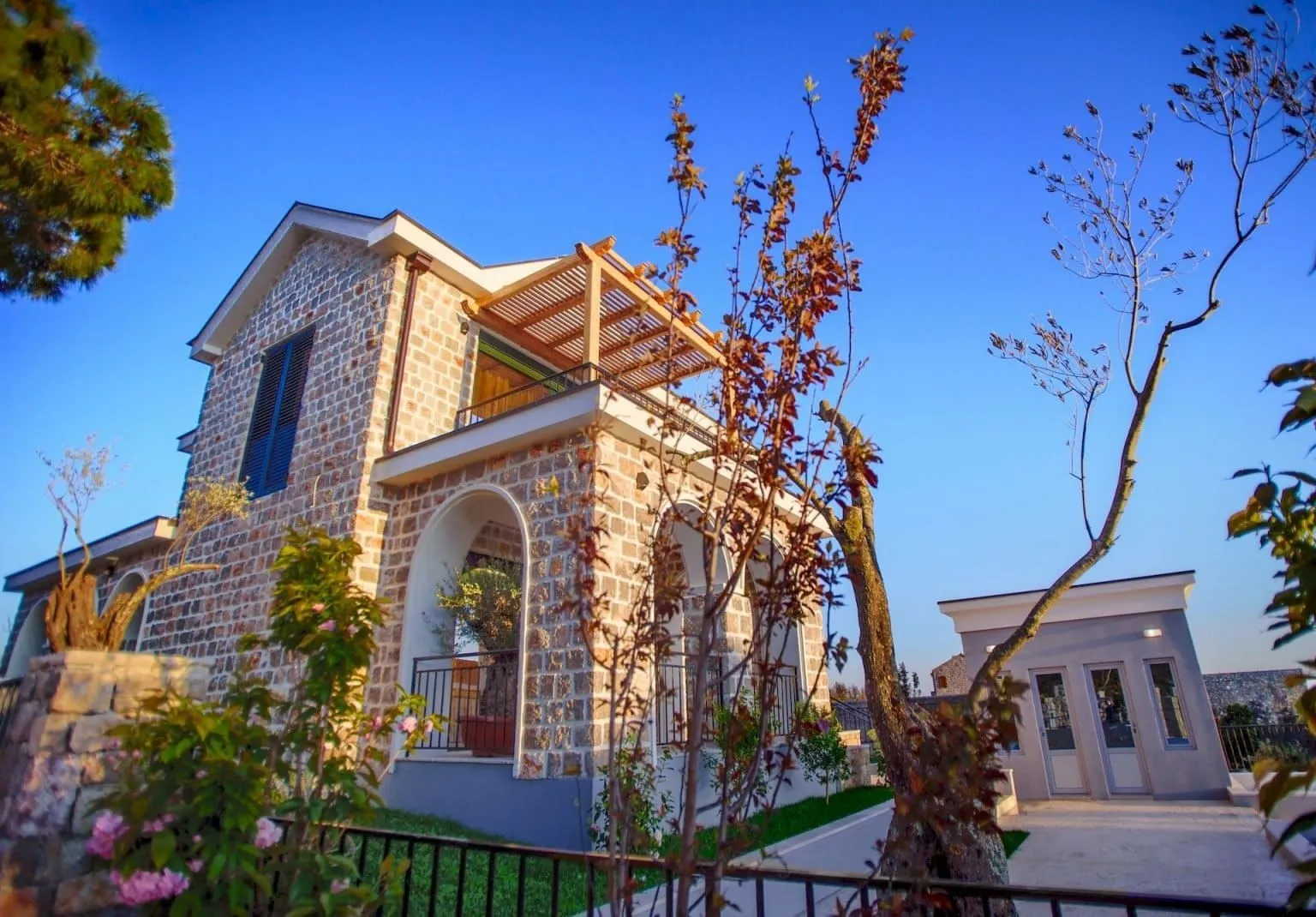 Prodaja, kuća, 200m², Tivat, Crna Gora