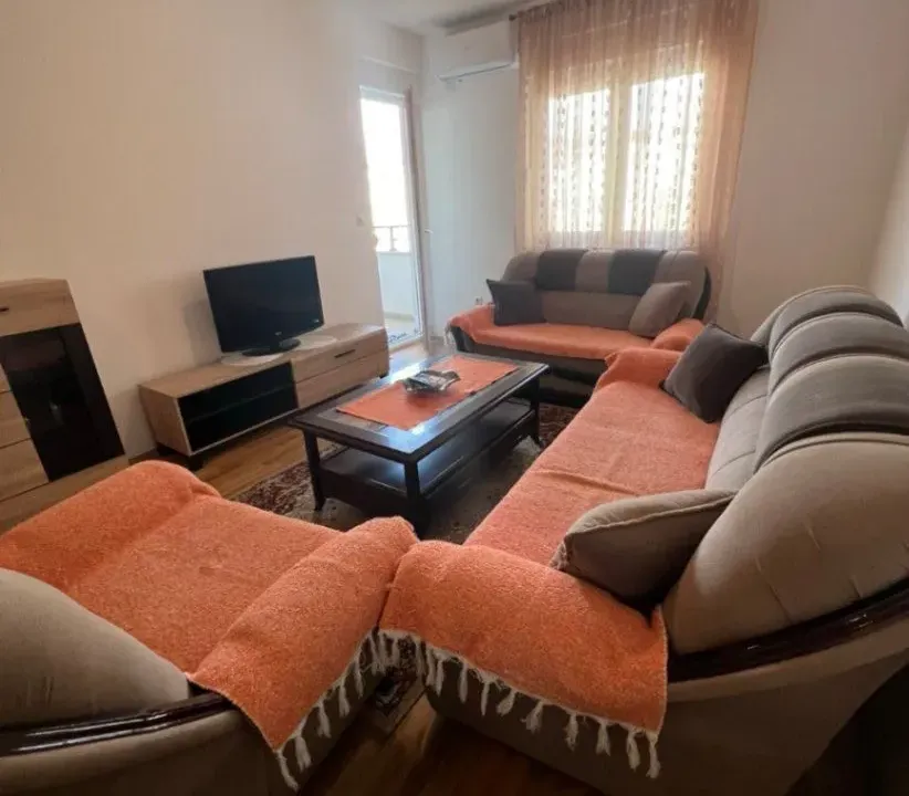Rent, one bedroom apartment, 49m², Stari Aerodrom, Podgorica