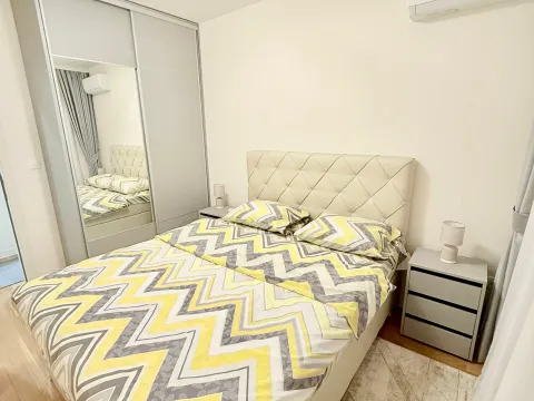 Rent, three bedroom apartment, 96m², Central Point, Podgorica - image 8