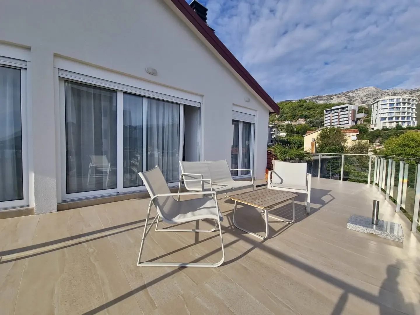 Rent, two bedroom apartment, 70m², Seoce, Budva