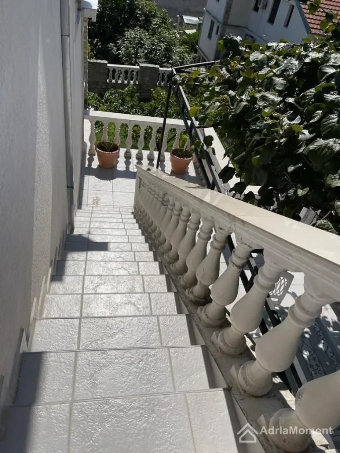 Prodaja, kuća, 350m², Baošići, Herceg Novi