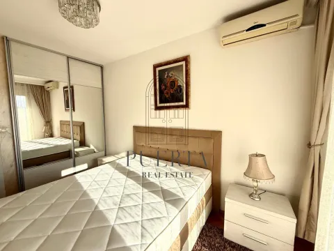 Rent, two bedroom apartment, 74m², Stara Varoš, Podgorica - image 10