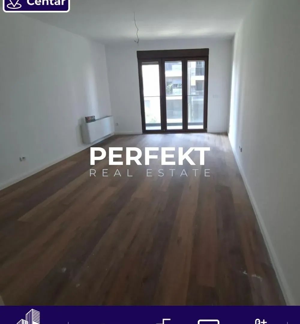 Prodaja, dvosoban stan, 59m², Centar, Pančevo