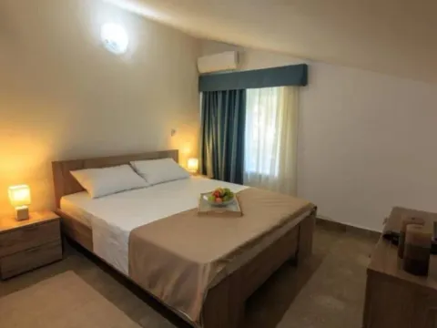 Prodaja, kuća, 376m², Sutomore, Bar - image 3