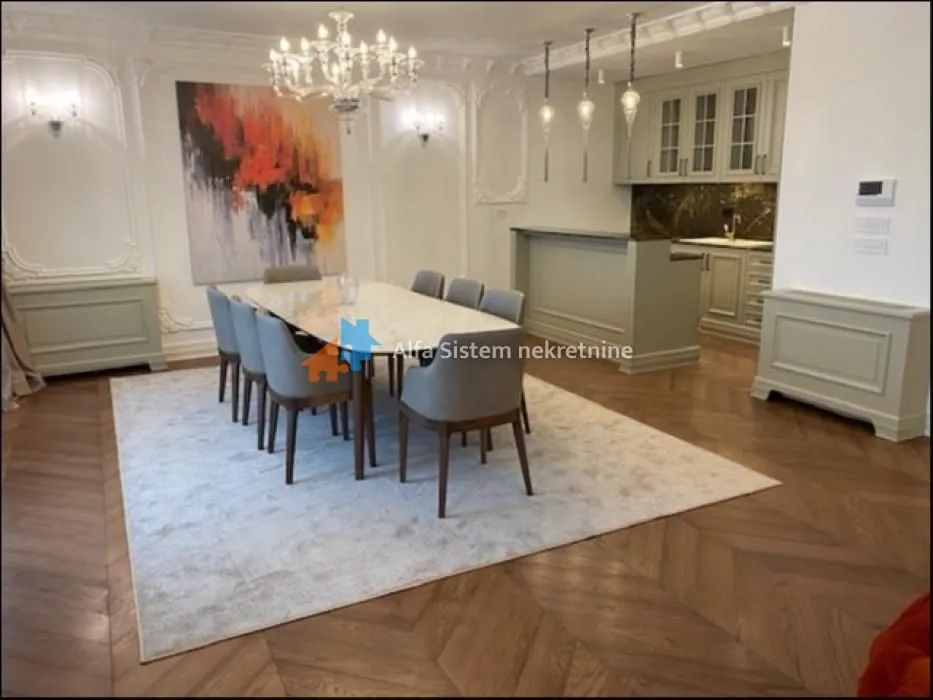 Izdavanje, četvorosoban stan, 170m², Vračar Sve Podlokacije, Beograd