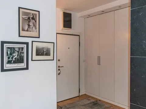 Prodaja, četvorosoban stan, 106m², Vračar, Šid - image 14