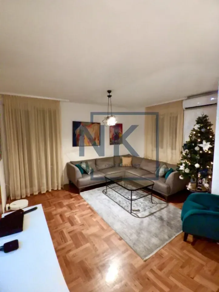 Prodaja, trosoban stan, 85m², Stari Aerodrom, Podgorica