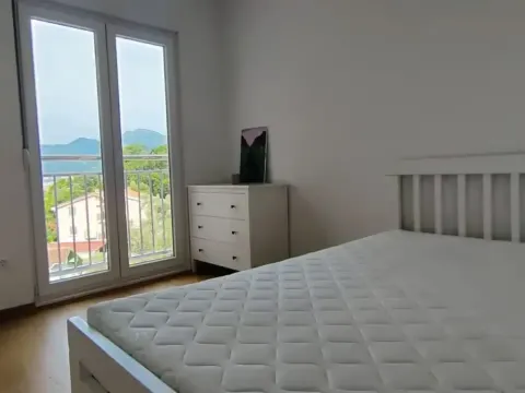 Rent, apartment, 70m², Tivat, Crna Gora - image 2