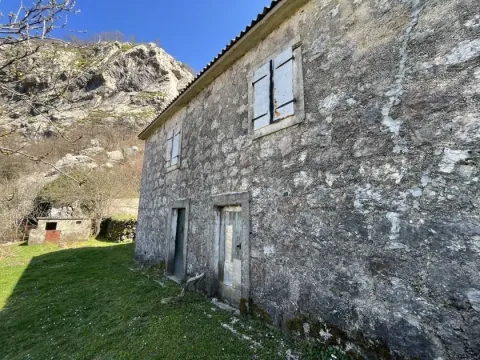 Prodaja, kuća, 100m², Novi Pazar, Srbija - image 2