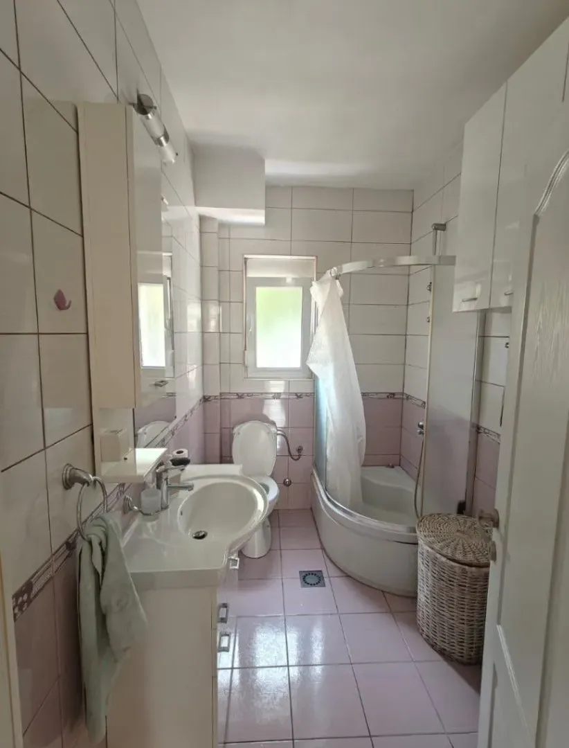 Rent, two bedroom apartment, 90m², Stari Aerodrom, Podgorica