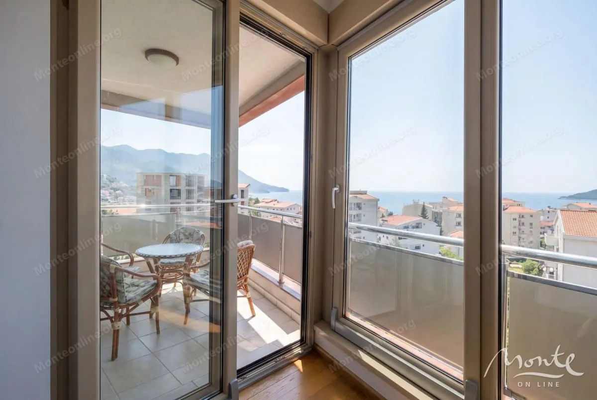 Sale, three bedroom apartment, 98m², Bečići, Budva