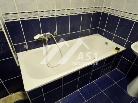 Izdavanje, trosoban stan, 54m², Grbavica, Novi Sad Sve Podlokacije - image 9