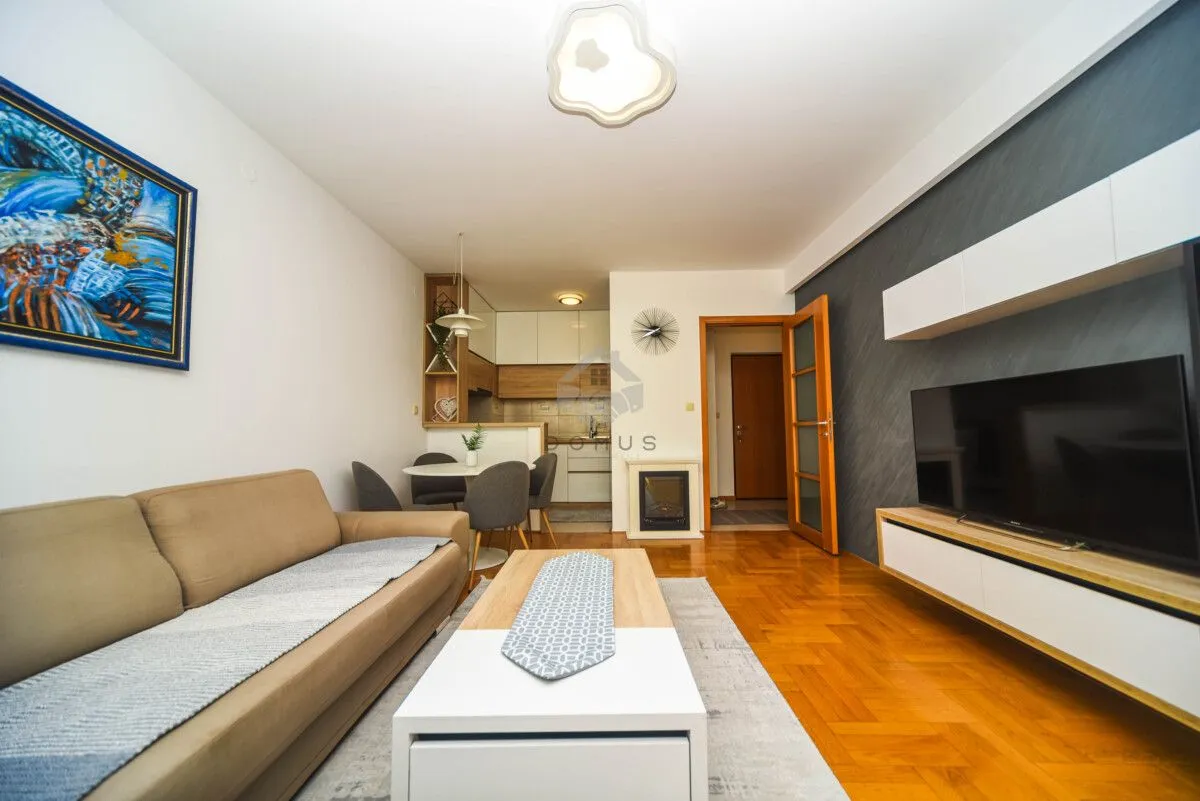 Rent, one bedroom apartment, 49m², Autobuska stanica, Podgorica